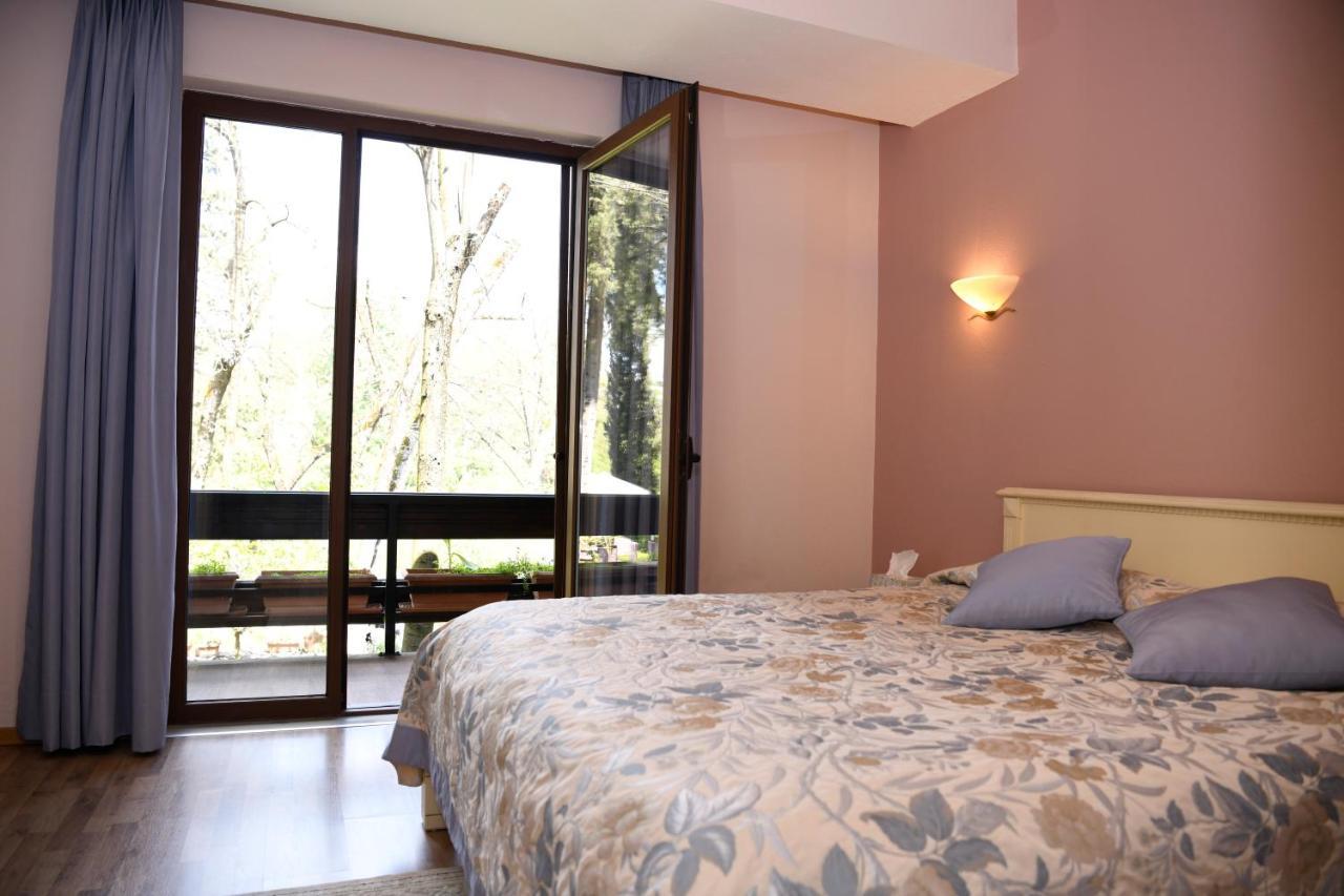 Hotel Restaurant Dreri Tirana